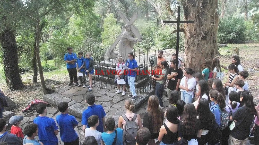 Semana Santa: Este jueves se realizó el Vía Crucis de la Juventud